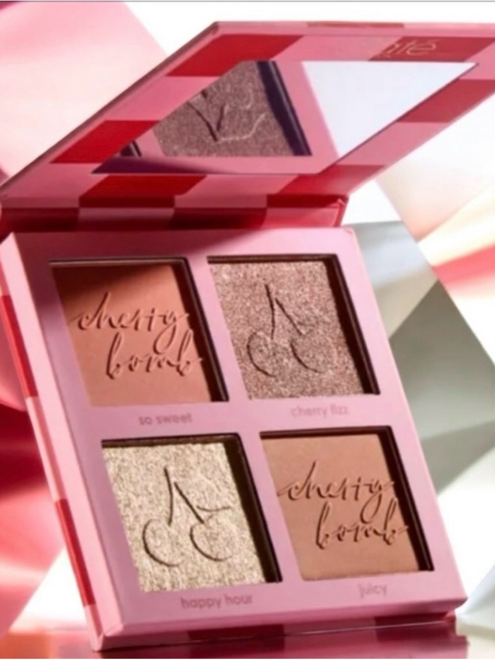 Ciaté London Cherry Bomb Blush & Highlighter Palette